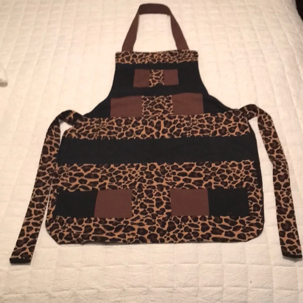 Handmade Apron. Very cute. Photos of front and Back.